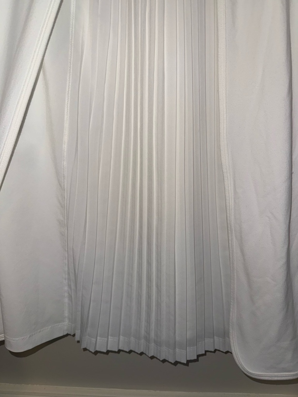 Lululemon Making Moves White Long Sleeve MINT CONDITION small 6 - Picture 6 of 10